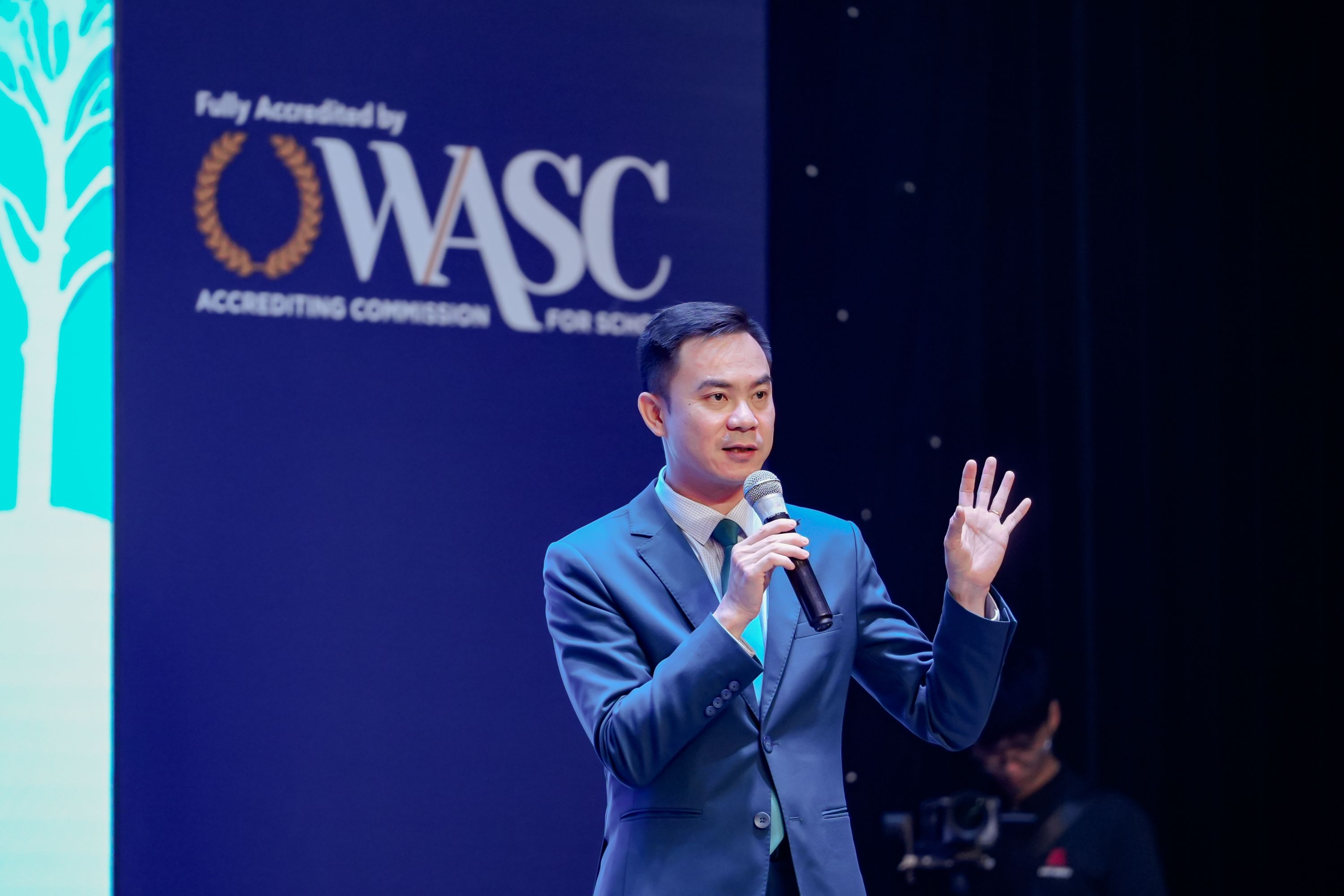 Tổng Hiệu trưởng, TS. Nguyễn Vĩnh Sơn: Trao quyền, bảo vệ và nuôi dưỡng niềm tin cho trẻ em trong thế giới số